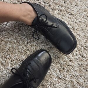 Easy Spirite Black Leather Shoes